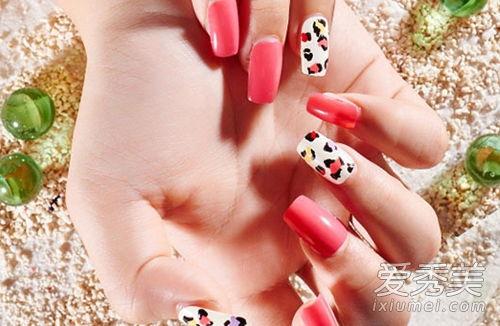 美甲夏季图片